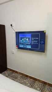 TV a/nebo společenská místnost v ubytování Cool view budget hotel