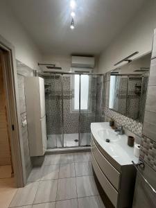 Bilik mandi di Luana'S Home +4 gambar