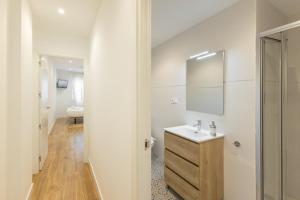 Koupelna v ubytování ISG Apartments Triana 1