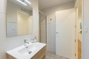 Koupelna v ubytování ISG Apartments Triana 1