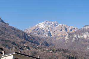 Üldine mäevaade või majutusasutusest Luxury Apartment between Como Lake and Valsassina pildistatud vaade