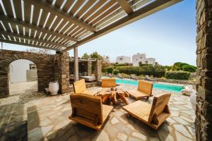 Imagen de la galería de Villa Ohana Paros, en Chrissi Akti