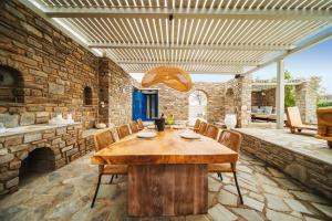 Imagen de la galería de Villa Ohana Paros, en Chrissi Akti