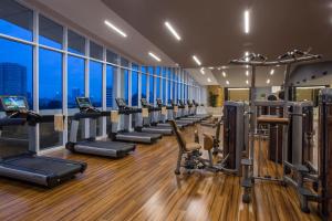 The fitness centre and/or fitness facilities at Hotel Mulia Senayan, Jakarta