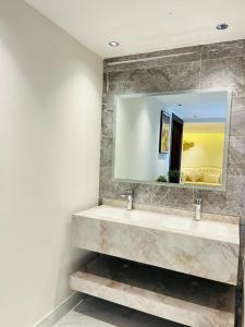 Afbeelding uit fotogalerij van Neem Luxury Villa in Al Jubayl +20 foto's