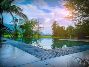 Φωτογραφία από το άλμπουμ του Queen Cliff σε Mahakeliya