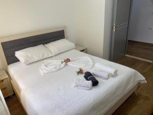 Letto o letti in una camera di Lila view