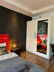 Posteľ alebo postele v izbe v ubytovaní Apartament Centrum Chmielna 73c