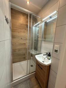 Kúpeľňa v ubytovaní Apartament Centrum Chmielna 73c + 37 fotografií