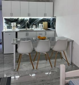 תמונה מהגלריה של Tiny house בשקודר