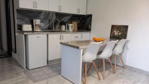 תמונה מהגלריה של Tiny house בשקודר
