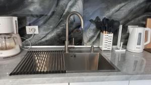 תמונה מהגלריה של Tiny house בשקודר