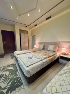 Postel nebo postele na pokoji v ubytování Venis House + 59 fotografií