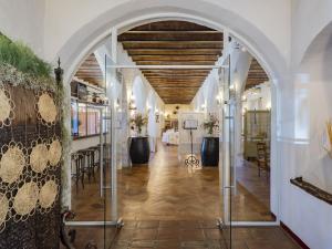 Vstupní hala nebo recepce v ubytování Cubo's Hotel Cortijo San Antonio Caminito del Rey