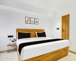 Postel nebo postele na pokoji v ubytování Hotel Star City Delhi -Free Airport Pickup