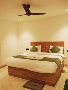 Postel nebo postele na pokoji v ubytování Hotel Star City Delhi -Free Airport Pickup