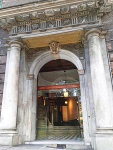 Ảnh trong thư viện ảnh của PIAZZACORVETTOUNO LuxuryApartment 70 MQ pieno centro ở Genoa