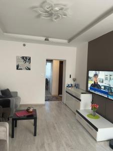 Kuchyňa alebo kuchynka v ubytovaní Centrum Apartment Lipowa 12