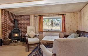 Χώρος καθιστικού στο 2 Bedroom Gorgeous Home In Toftlund