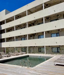 Swimmingpoolen hos eller tæt på Complejo Bahía del Sol + 20 billeder