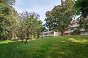 Zahrada ubytování Modern Park Appartement