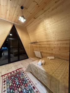 Un baño de MaLu Borjomi Sadgeri