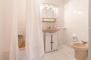 Koupelna v ubytování Apartamento Presmanes + 13 fotografií