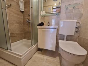 Łazienka w obiekcie Cozy Room Albina