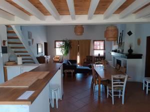 Posedenie v ubytovaní The African House