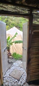 Zahrada ubytování Romantic Glamping Bell tent with private unique bathroom