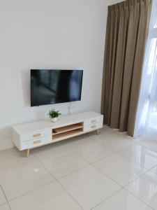 Televisyen dan/atau pusat hiburan di 8scape Residensi
