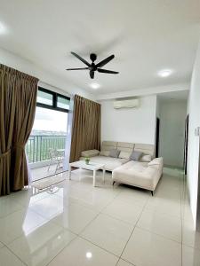 Ruang duduk di 8scape Residensi