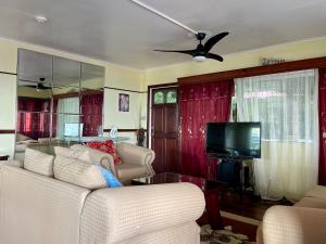 Φωτογραφία από το άλμπουμ του Upper Floor Retreat σε Castries