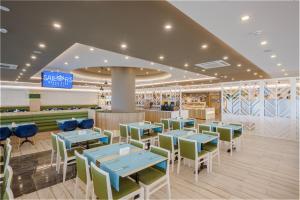 Restaurace v ubytování Sailor's Beach Club
