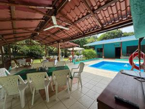 Bazén v ubytování Camping Finca Planeta Sano nebo v jeho okolí