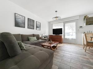 Μια τηλεόραση ή/και κέντρο ψυχαγωγίας στο Maison avec grand jardin arboré