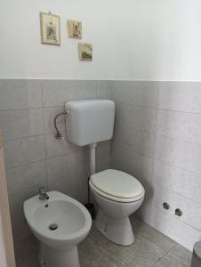 Koupelna v ubytování L'Acero Rosso