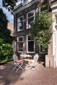 Foto dalla galleria di Vintage Dome Igloo tent, Lange Haven Schiedam a Schiedam