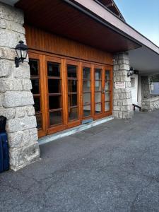 Budova, v ktorej sa apartmán nachádza