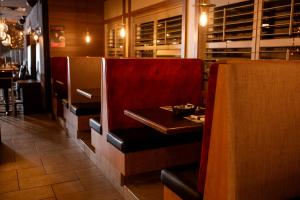 Posezení v ubytování Hotel-Resto-Bar Le Journel
