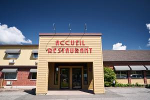 Fotografie z fotogalerie ubytování Hotel-Resto-Bar Le Journel v destinaci Saint-Joseph-de-Beauce
