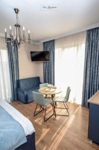 TV a/nebo společenská místnost v ubytování Lake House