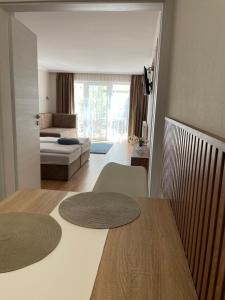 Postel nebo postele na pokoji v ubytování Thermal Garden Weninger Apartmanok