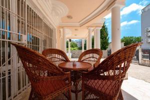 Balkón nebo terasa v ubytování Saraj Apart Hotel