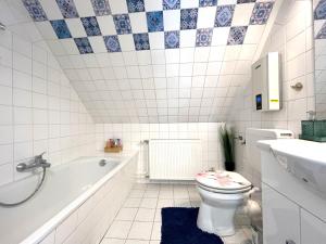 Kúpeľňa v ubytovaní Ferienwohnung Attersee