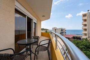 Nespecifikovaný výhled na moře nebo výhled na moře při pohledu z aparthotelu