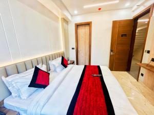 Fotografie z fotogalerie ubytování Mehul- A, Luxurious Stay 5 Mint From Railway Station New Delhi v Novém Dillí