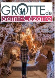 Saint-Cézaire-sur-Siagne的住宿－Le Figuier de Saint Ce Jardinet Terrasse Vue，相簿中的一張相片