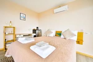 Voodi või voodid majutusasutuse Nosara Hideaway 3 - BREAKFAST INCLUDED & Mountain View Cabins toas