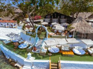 Zahrada ubytování Bora Bora Beach Club & Hotel